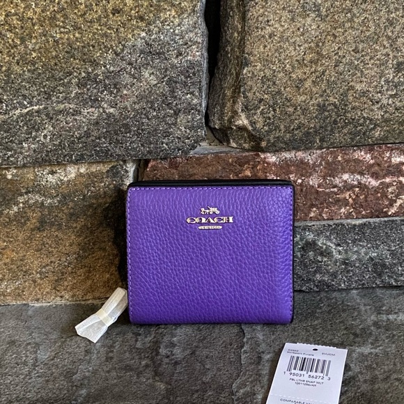 Coach Handbags - NWT COACH Snap Wallet